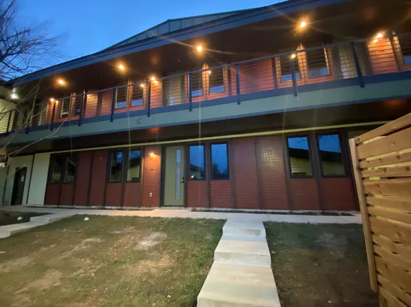 Modern Apartments Close to Work & Play