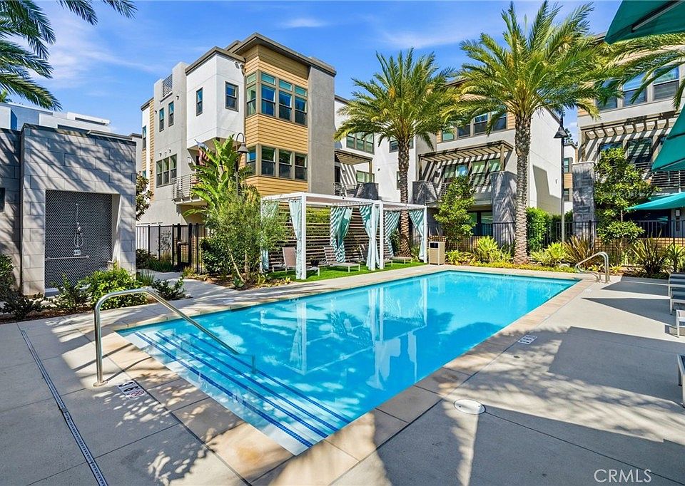 1st image of 760 S Grable Cir