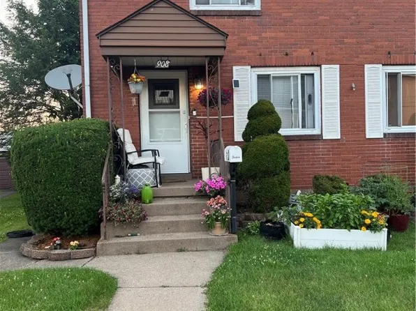 908 Liberty St, Duquesne, PA 15110