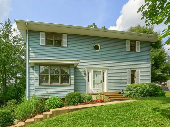 166 Charity Dr, Aliquippa, PA 15001