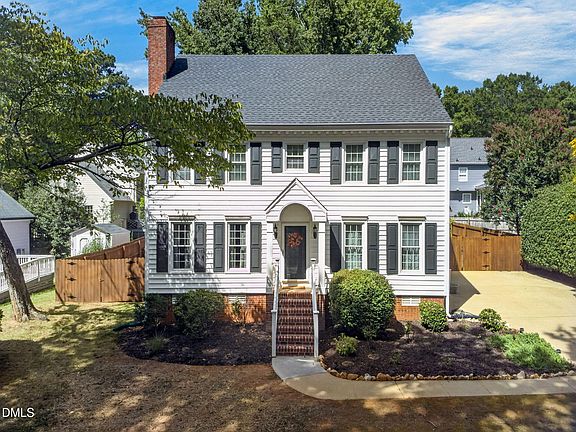 3rd image of 107 Canterfield Rd