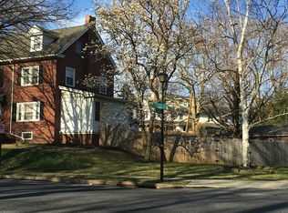 129 S Park Rd, Wyomissing, PA 19610