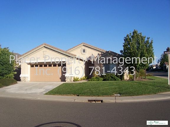 805 Magnolia Lane