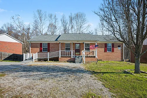 424 Eisenhower Dr Photo 1
