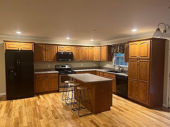 2nd image of 177 Robinson Meadows Dr