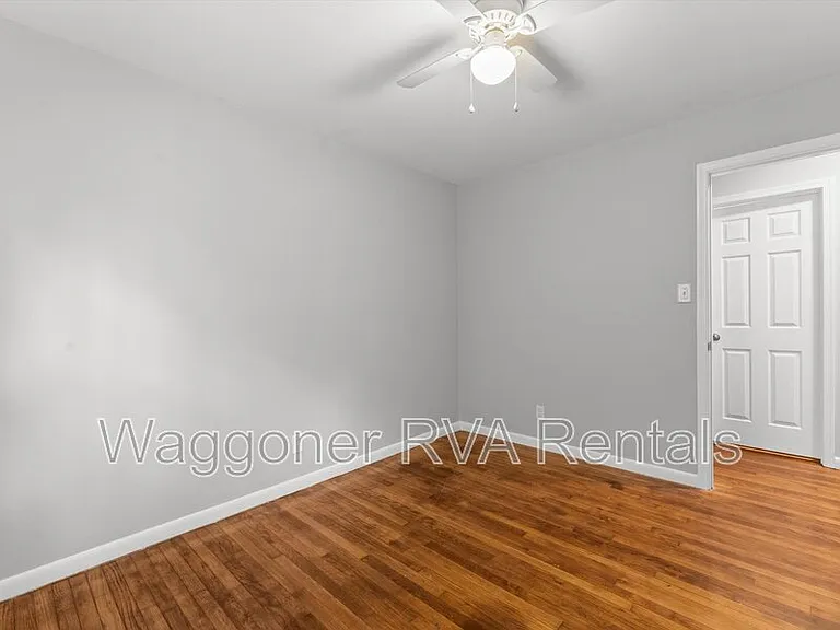 924 Kingsway Rd — Photo 41