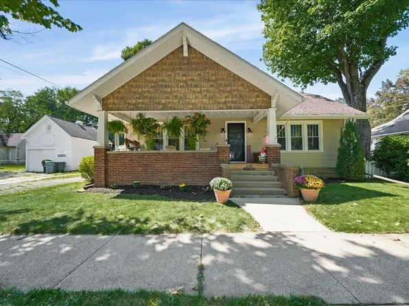105 N Greenwich St, Valparaiso, IN 46383