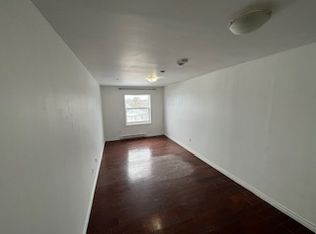 720 Princess St #409, Kingston, ON K7L1G2