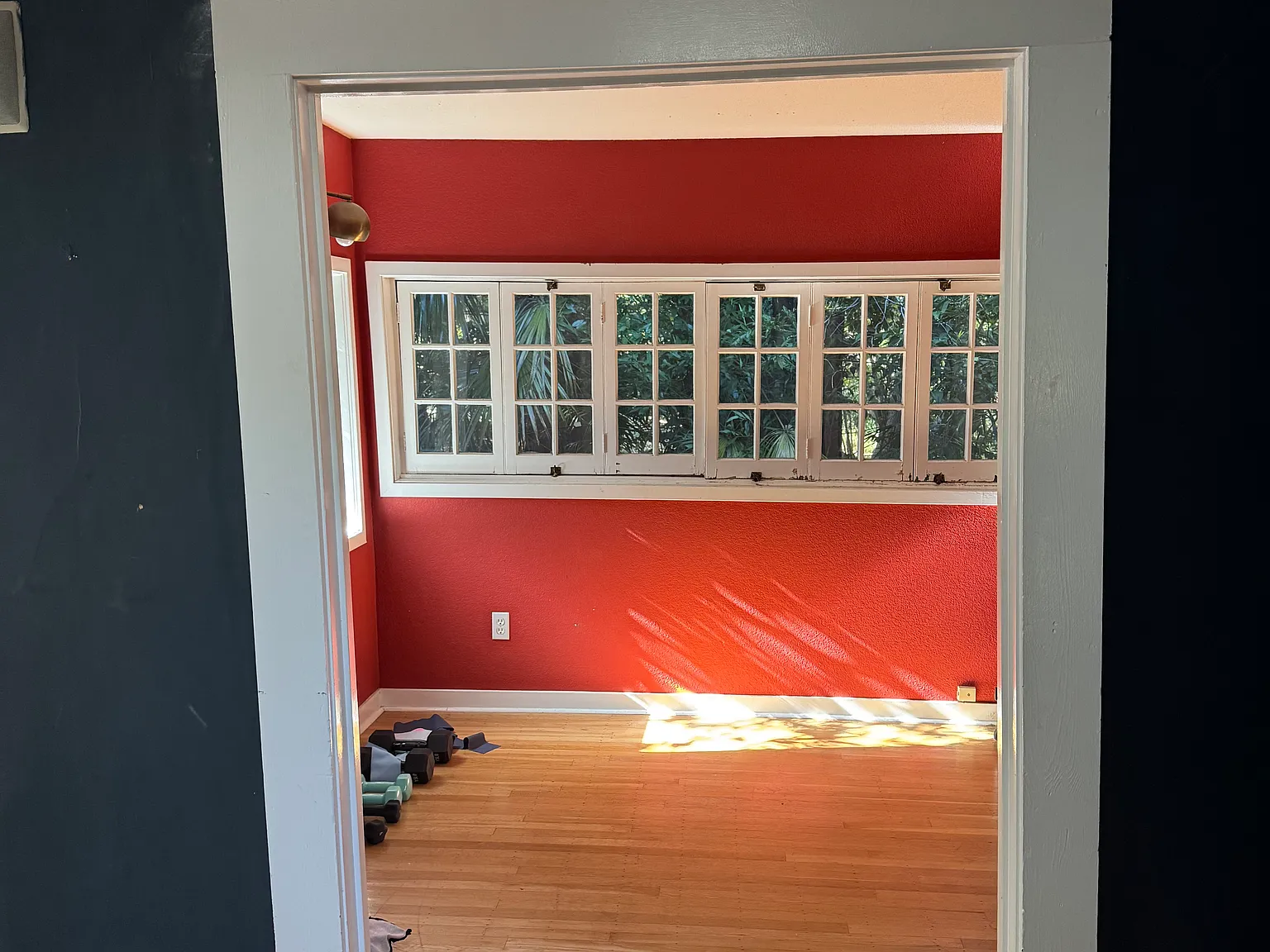 3 bed, 2273 sqft, $2,700 — Photo 3