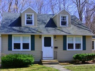 3 Liberty St, Clinton, MA 01510