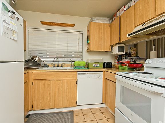 3rd image of 94-529 Palai St