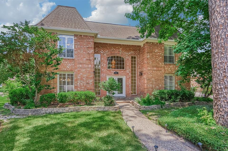 1st image of 19911 Hickory Wind Dr