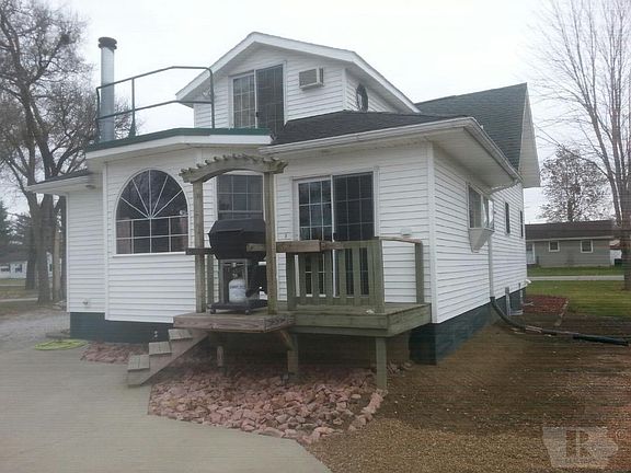 2nd image of 917 Glenwood Ave
