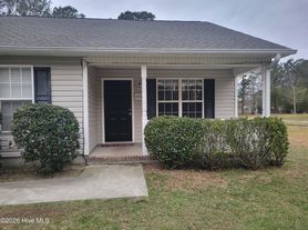 413 Belgrade Swansboro Rd, Stella, NC