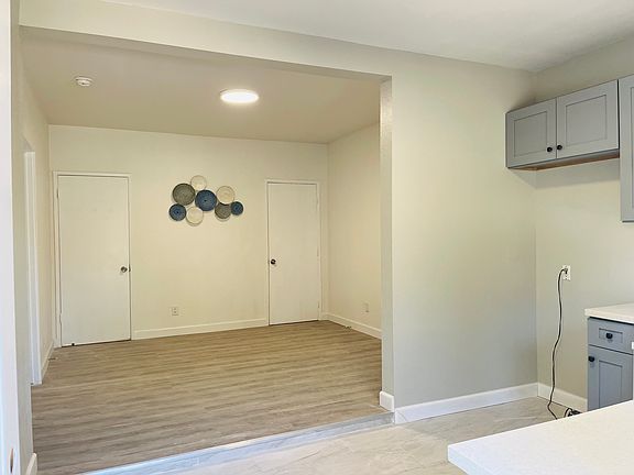 5th image of 18454 Santar St #1