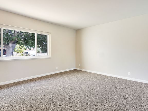 5th image of 1716 Rockcrest Dr