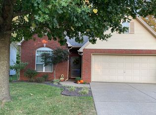 8001 Winterbury Dr, Evansville, IN 47711