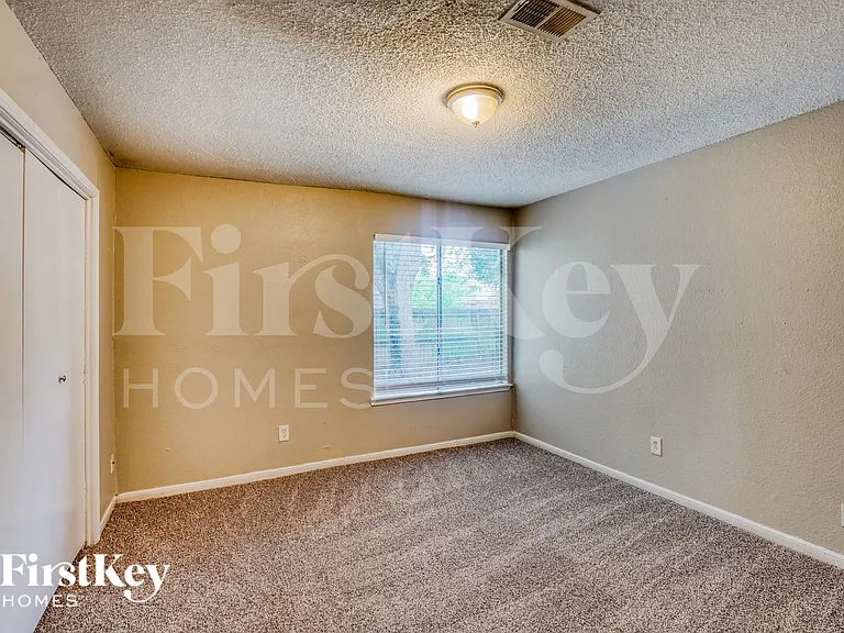 12838 Ashford Meadow Dr — Photo 16
