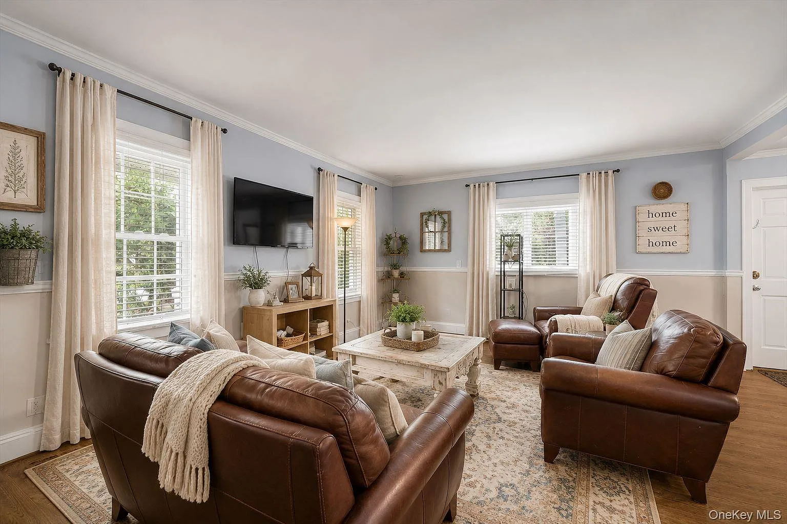 3 bed, 2.0 bath, 1600 sqft, $5,500 — Photo 4