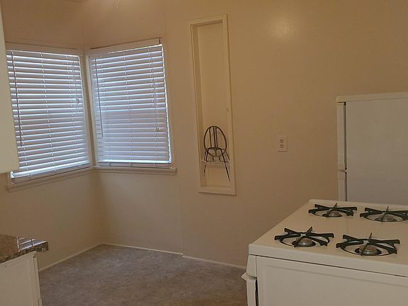 5th image of 240 N Jackson St APT 3