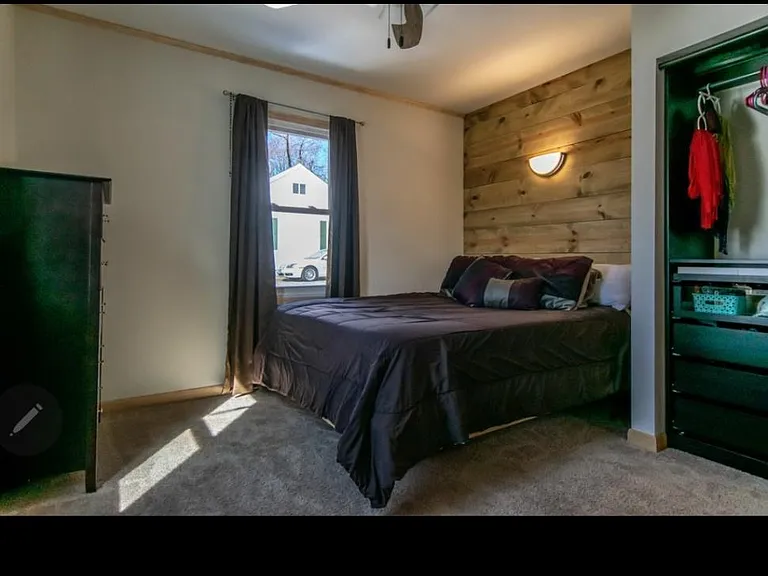 1805 Kelly Ave — Photo 6