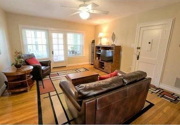 5th image of 4434 J C Nichols Pkwy APT 2N
