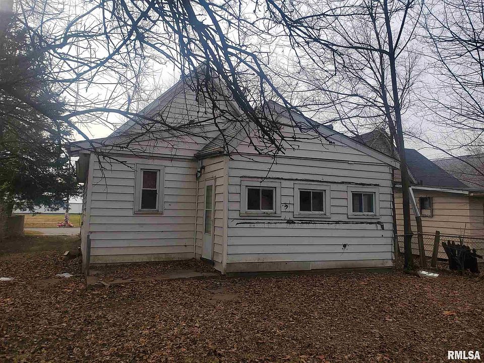 2nd image of 1921 E Edwards St