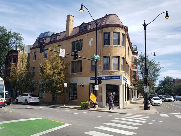 2nd image of 4363 N Lincoln Ave #1-2025