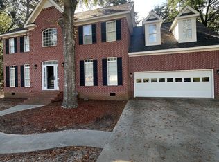 302 Oak Pointe Dr, Dublin, GA 31021
