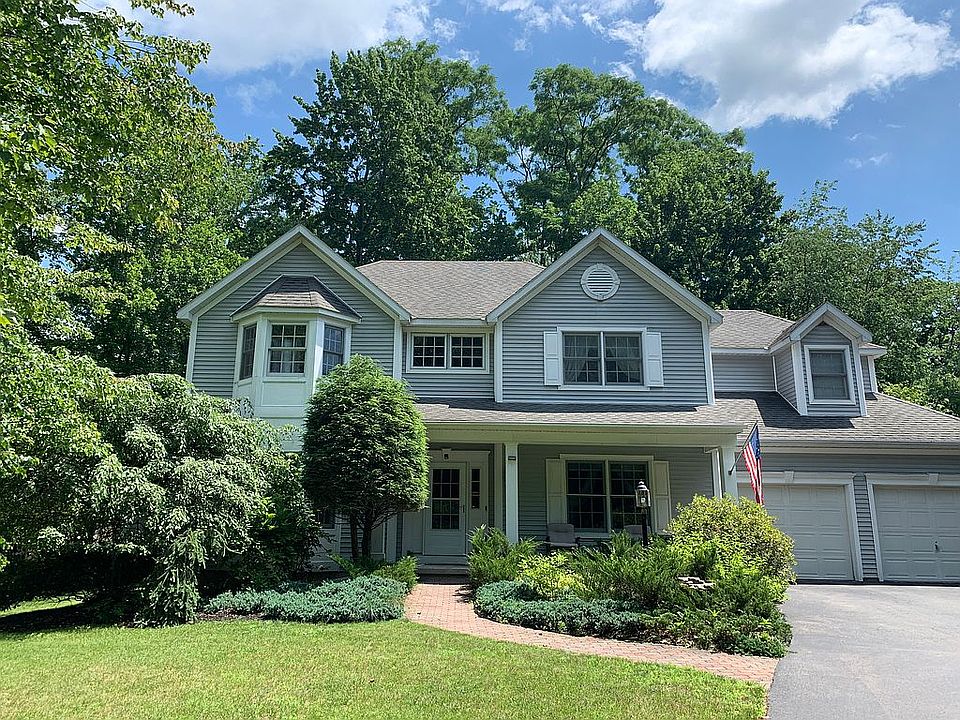 1st image of 7 Jamison Dr