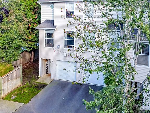 2nd image of 2313 Milton Way #A