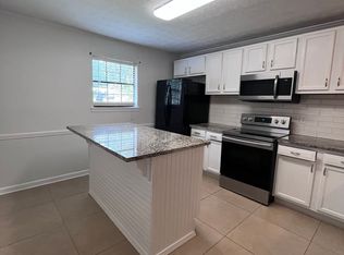 4008 Valley Brook Rd, Snellville, GA 30039