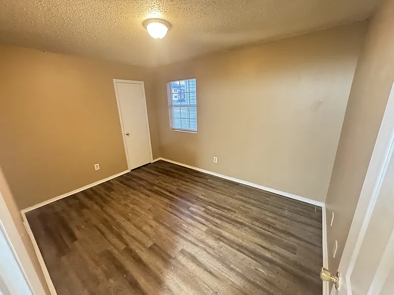 1589 Yager Rd — Photo 5