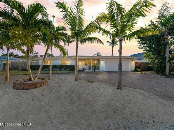 36 W Point Dr, Cocoa Beach, FL 32931