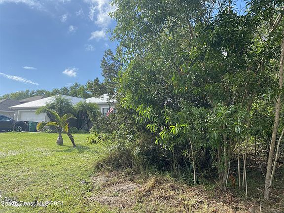 4th image of 5314 NW Milner Dr