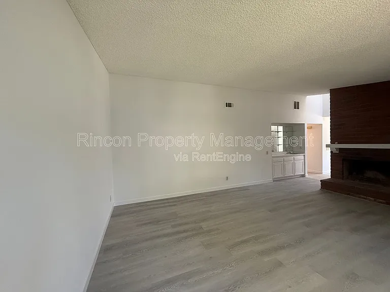 3440 Huerta Ct — Photo 5