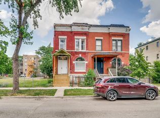 3228 W Walnut St, Chicago, IL 60624