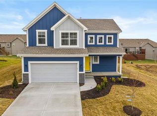 8802 SW 9th St, Blue Springs, MO 64064