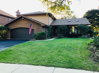 1116 N Honey Hill Rd, Addison, IL 60101