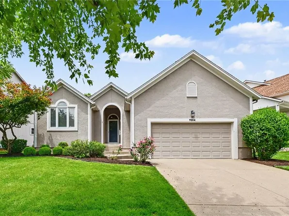 9304 W 125th St, Overland Park, KS 66213