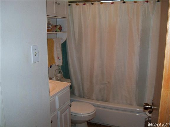 5th image of 174 Coral Dr