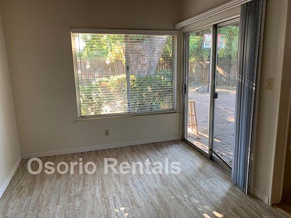 5th image of 1207 Hooton Ct