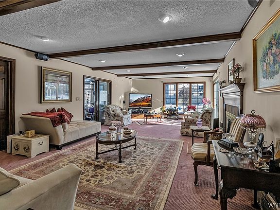4th image of 91 Troy View Ln