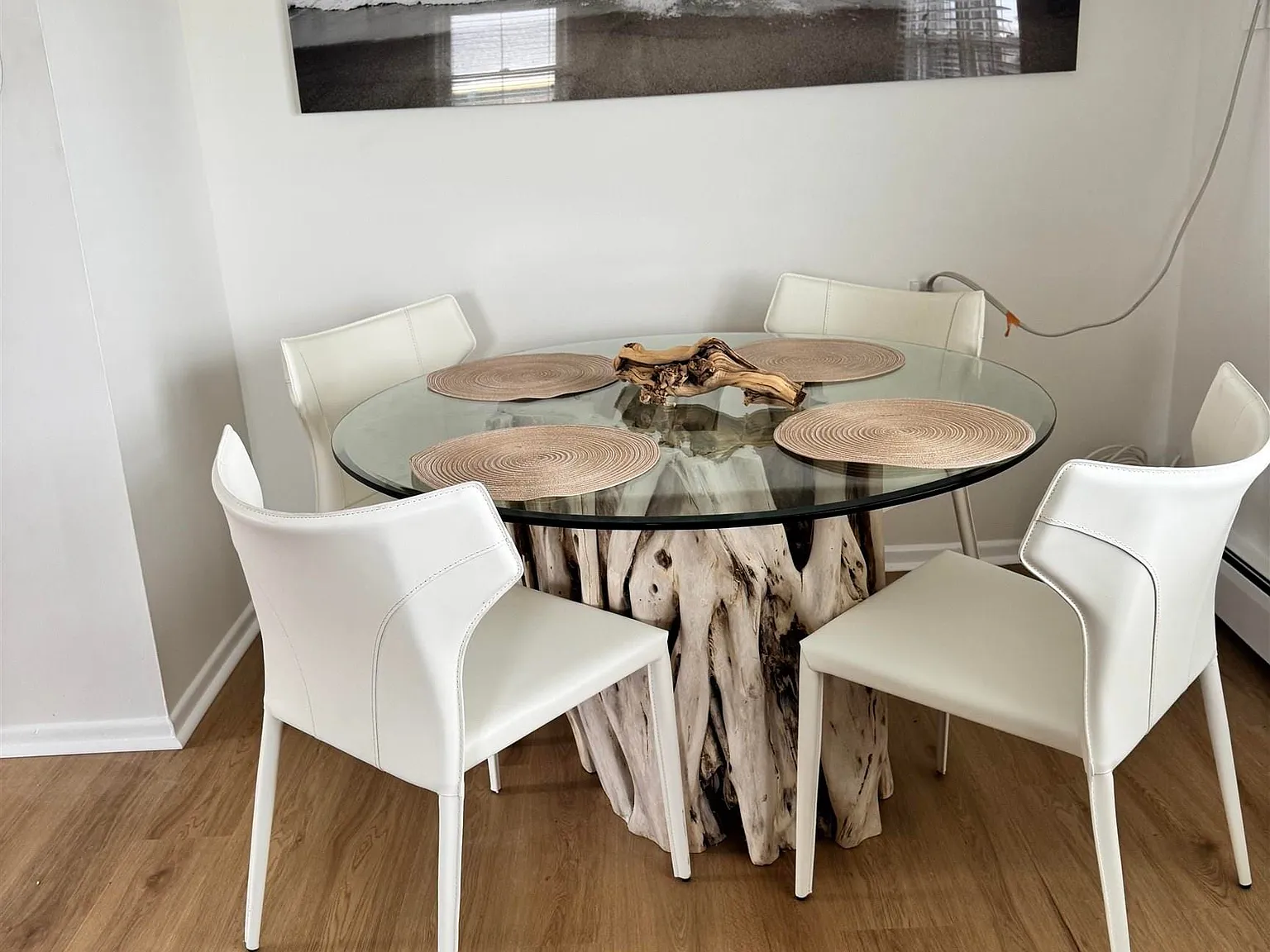 3 bed, 1.0 bath, $2,500 — Photo 4
