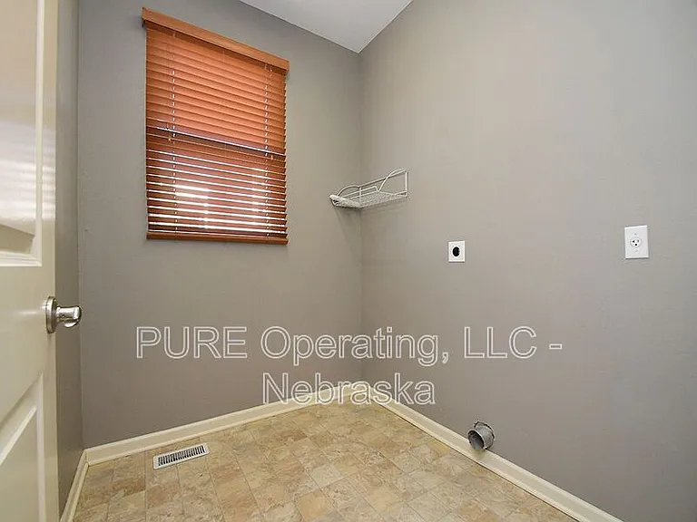 16258 Loop St — Photo 20