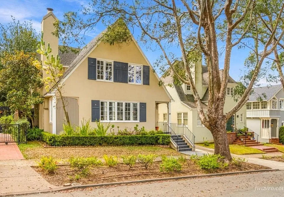 80 Terrace Dr