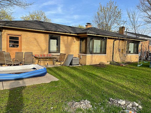 2nd image of 7016 N Keeler Ave