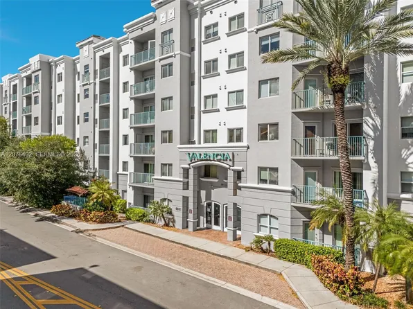 6001 SW 70th St APT 512, South Miami, FL 33143