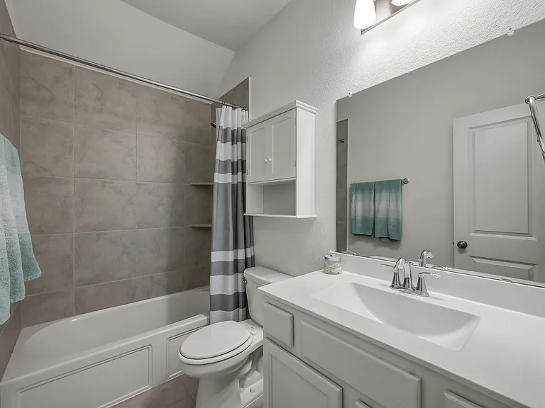 508 Loft Ct — Photo 33