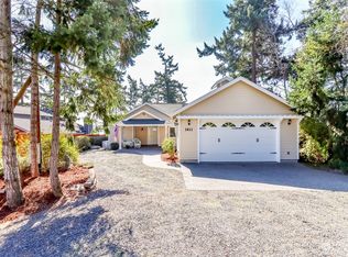 1611 Penn Cove Rd, Oak Harbor, WA 98277